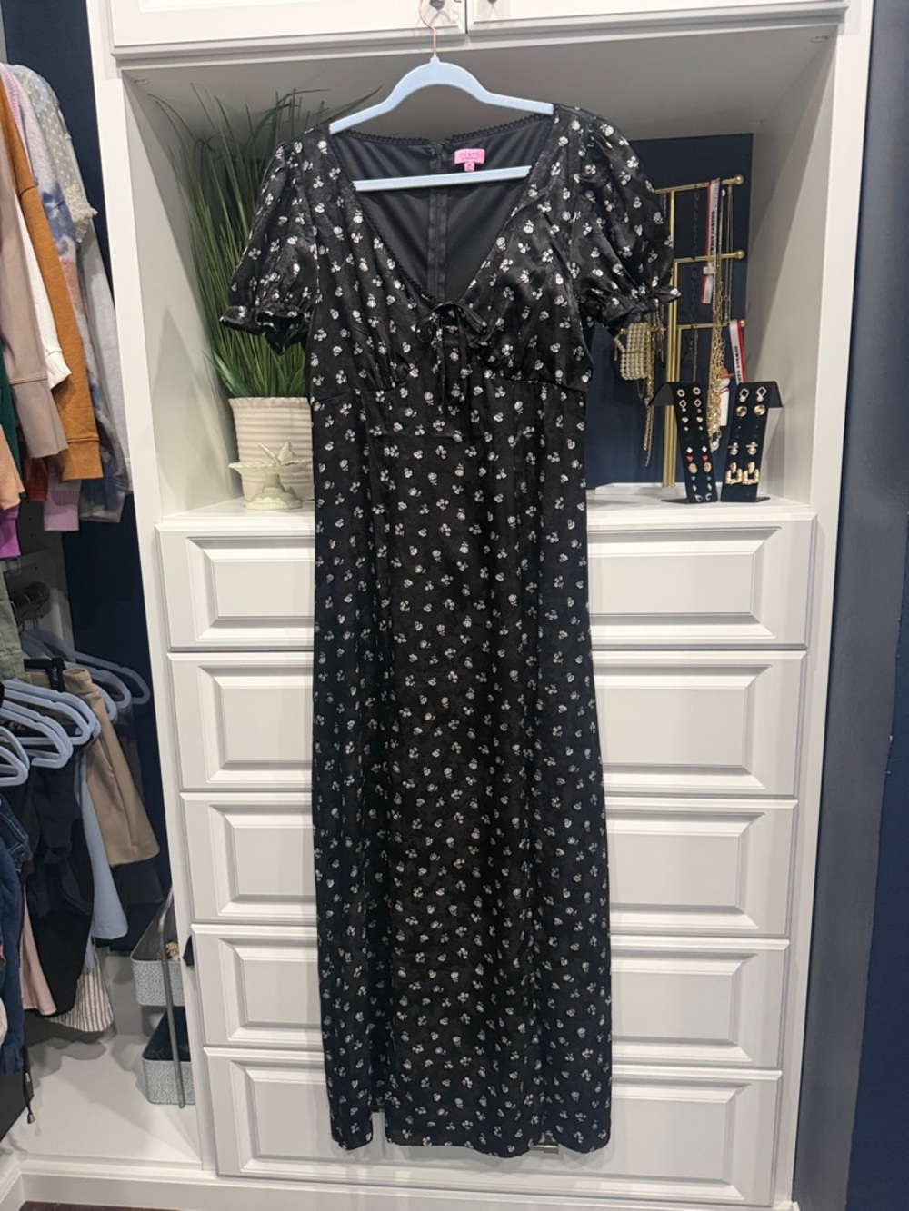 Black Floral Midi Dress with Tie Front XL
